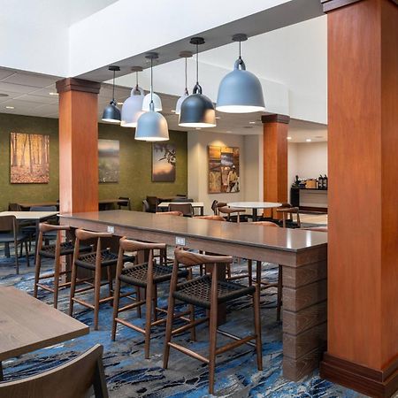 Fairfield Inn & Suites By Marriott Visalia Tulare Exterior photo